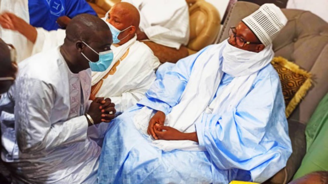 Magal de Touba : Me Bassirou Ngom reçu par Serigne Bass, Serigne Abdou Lahad et Sokhna Bali
