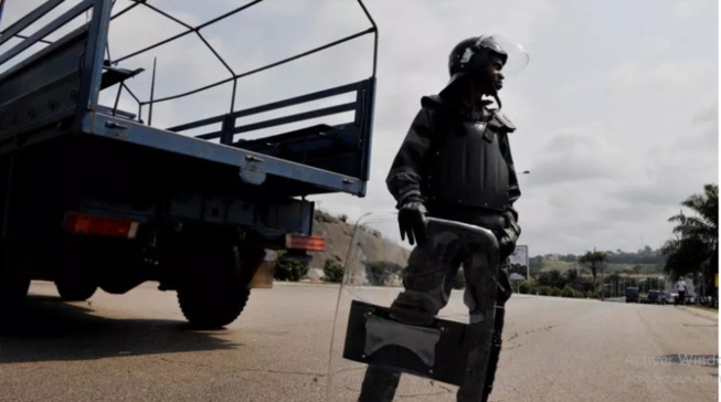 Gabon: après la mort suspecte en prison d'un jeune homme, la famille réclame justice Gabon: après la mort suspecte en prison d'un jeune homme, la famille réclame justice