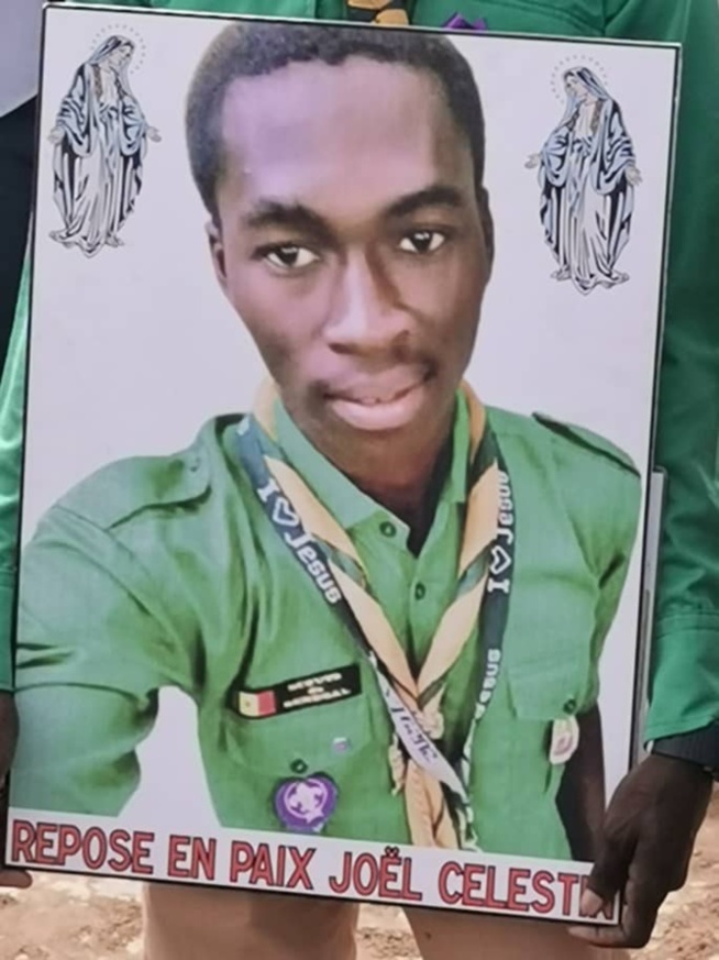 Etudiant tué: les éclaireurs rendent un dernier hommage à Joël Célestin Ahyi