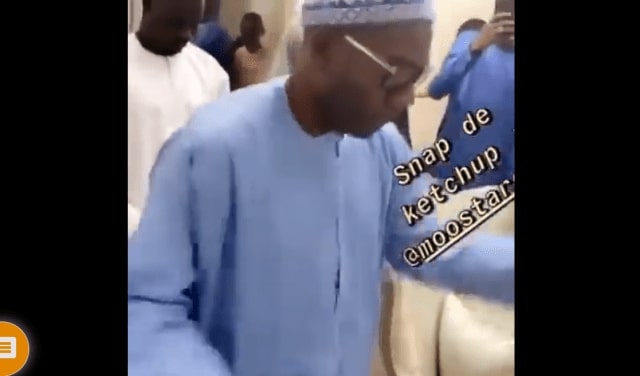 Magal Touba- Le “doukat” de Serigne Saliou Thioune devant ses talibés Magal Touba- Le “doukat” de Serigne Saliou Thioune devant ses talibés