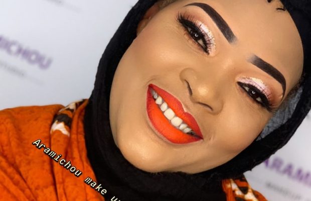 Boury Bathiely, méconnaissable après son make-up