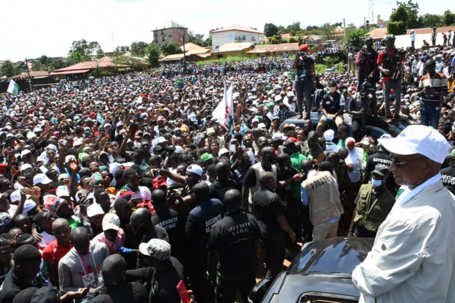 Présidentielle en Guinée: Cellou Dallein Diallo à Mamou,le jour exceptionnel. Présidentielle en Guinée: Cellou Dallein Diallo à Mamou,le jour exceptionnel.