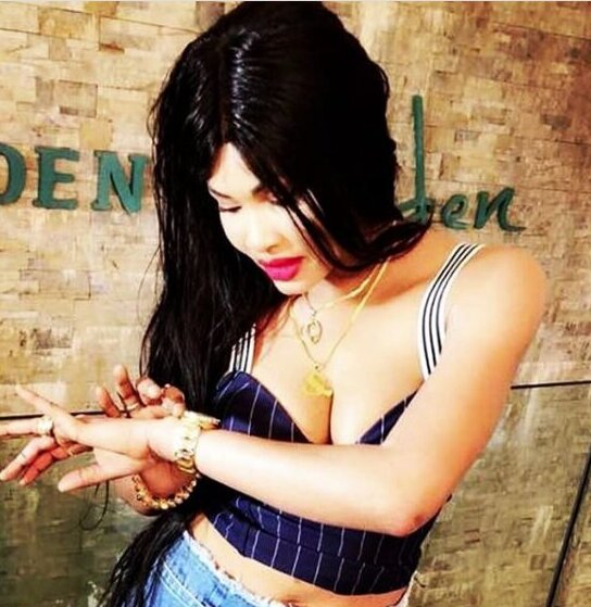 Fraichement mariée : Soumboulou “charme” son Aladji Ass et parle à ses Fans « Magui si diam je vais… » Fraichement mariée : Soumboulou “charme” son Aladji Ass et parle à ses Fans « Magui si diam je vais… »