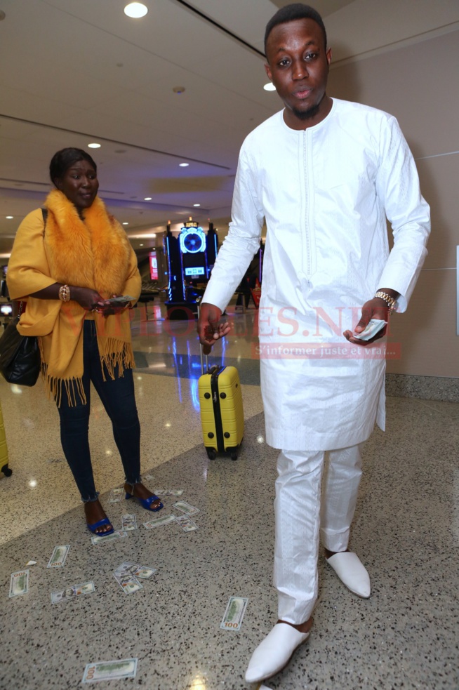 Les premiéres images de Las Vegas fashion, Mo Gate pour accueillir l'artiste Ndiollé Tall et le photographe Gomis à l'aéroport.