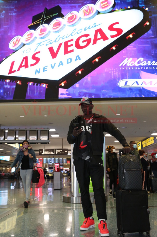 En images depuis l'aeroport de Las Vegas, l'arrivés des guest de Mo Gate pour au Las Vegas Fashion week