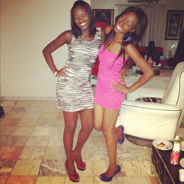 Khady Ndiaye Bijoux et une copine Khady Ndiaye Bijoux et une copine