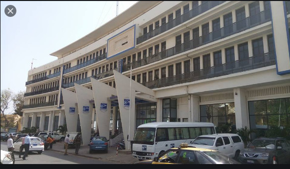 Bureau de Poste de Dakar Etoile: Un chef de service détourne plusieurs millions Bureau de Poste de Dakar Etoile: Un chef de service détourne plusieurs millions