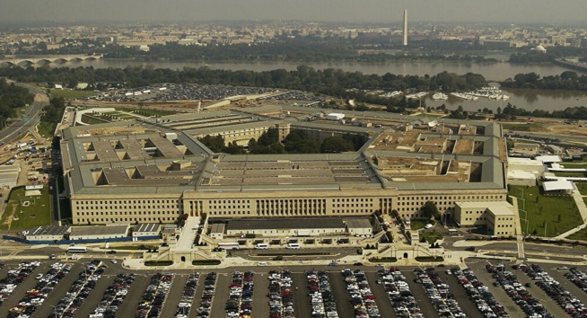 Le chef du Pentagone appelle les alliés à une concurrence «agressive » avec Moscou et Pékin