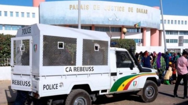 Procès: les 25 homosexuels jugés ce vendredi en flagrant délit Procès: les 25 homosexuels jugés ce vendredi en flagrant délit