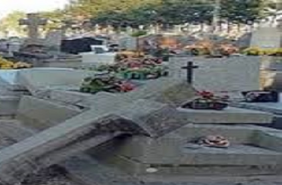 ‘’Profanation' d’un cimetière catholique à Tivaouane : des acteurs recadrent les faits et appellent au calme ‘’Profanation' d’un cimetière catholique à Tivaouane : des acteurs recadrent les faits et appellent au calme