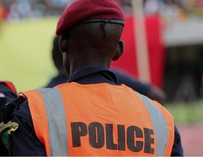 Pikine: un brigadier chef à la retraite se fait choper avec dix cachets administratifs dont celui du ...