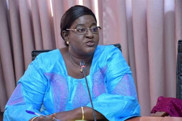Cancer du col de l’utérus et du sein : Plus de 6.600 patientes bénéficient de la gratuité de la chimiothérapie, selon Marie Khemesse Ndiaye Cancer du col de l’utérus et du sein : Plus de 6.600 patientes bénéficient de la gratuité de la chimiothérapie, selon Marie Khemesse Ndiaye