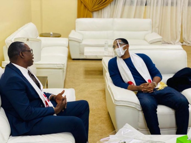 Samuel Eto’o est arrivé à Dakar… Samuel Eto’o est arrivé à Dakar…