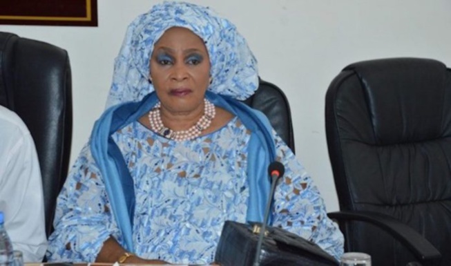 Remaniement : Aida Ndiongue réagit enfin … Remaniement : Aida Ndiongue réagit enfin …