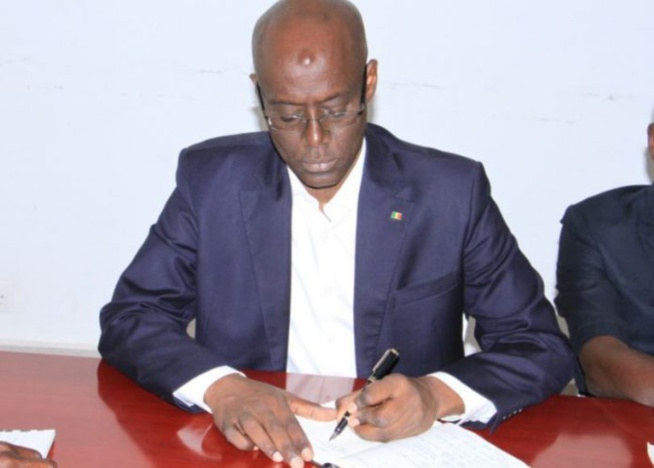 "Le Protocole de l’Élysée,...": Thierno Alassane Sall presente le livre et engage le débat ! "Le Protocole de l’Élysée,...": Thierno Alassane Sall presente le livre et engage le débat !