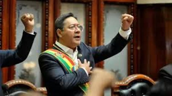 Bolivie : Luis Arce investi président, le retour d'Evo Morales imminent