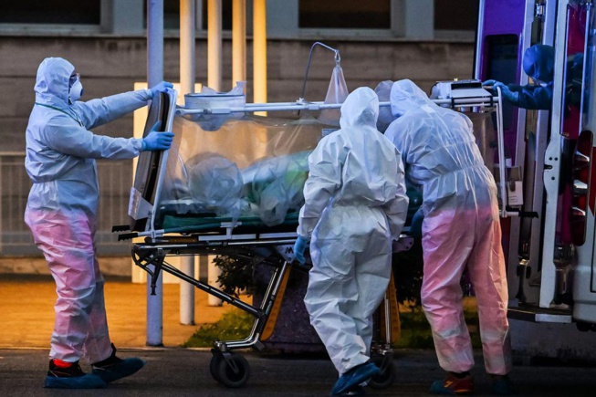 Covid-19: le système sanitaire italien au bord du précipice Covid-19: le système sanitaire italien au bord du précipice