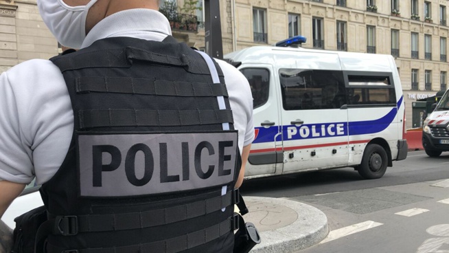 Plus de deux ans après l’attentat dans le quartier de l'Opéra à Paris, quatre nouveaux suspects ont été interpellés, dont deux dans la région parisienne, ce mardi 17 novembre, rapporte Le Point. Les services de renseignement pointent du doigt la radi