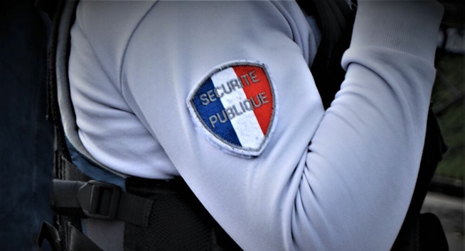 Ivres et sans masque, ils attaquent des policiers à Bordeaux Ivres et sans masque, ils attaquent des policiers à Bordeaux