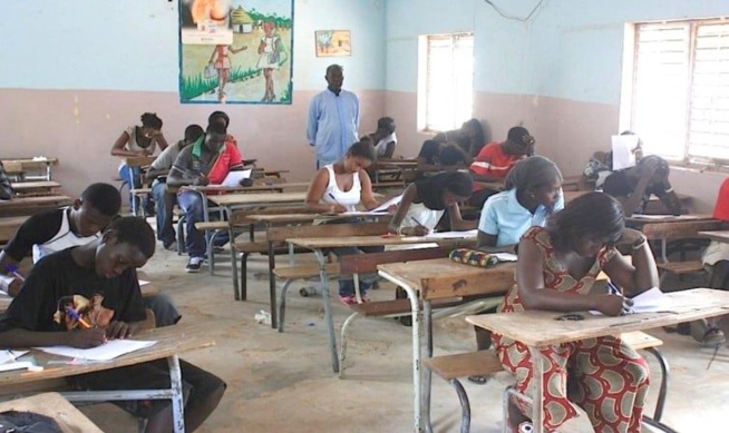 Déficit de salles de classe, une cour rocheuse, sans eau : Keur Moussa réclame une deuxième école