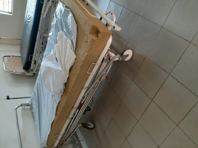 binetou Fall présidente de l'association Niomineka sénégalo-Turballais, en visite dans les écoles dans l'ile du Saloum binetou Fall présidente de l'association Niomineka sénégalo-Turballais, en visite dans les écoles dans l'ile du Saloum