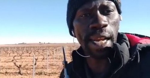 Espagne – Coup de gueule d’un Sénégalais : “Vous pillez l’Afrique et nous chassez d’Europe” Espagne – Coup de gueule d’un Sénégalais : “Vous pillez l’Afrique et nous chassez d’Europe”