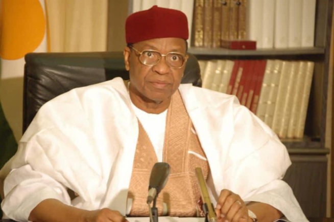 Nécrologie: l'ancien président du Niger Mamadou "Baba" Tandja est mort Nécrologie: l'ancien président du Niger Mamadou "Baba" Tandja est mort