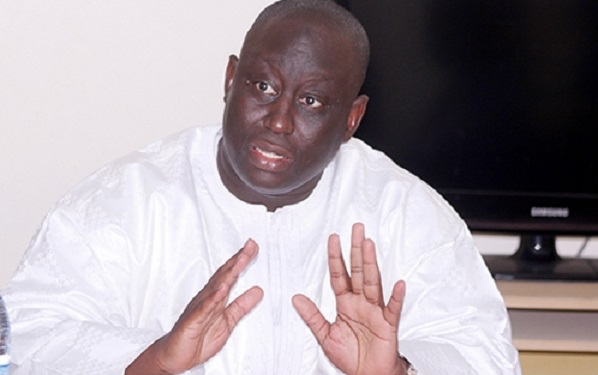 Aliou Sall sollicite des prières pour un 3ème mandat : Le marabout esquive sa demande Aliou Sall sollicite des prières pour un 3ème mandat : Le marabout esquive sa demande