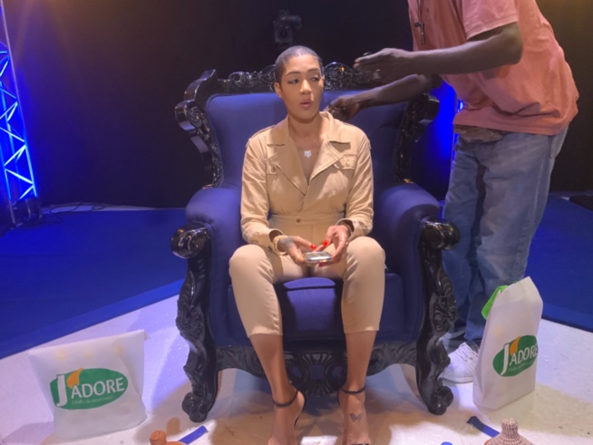 Adja Diallo enterrée Ndeye Marie Diallo revient ouvre une nouvelle page de sa vie avec ses 3 enfant.