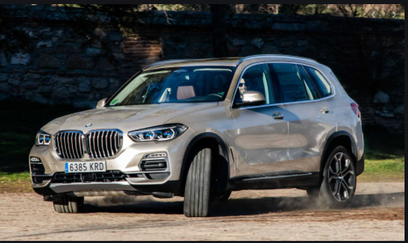 La BMW X5 de Massaly qui fait jaser les Apéristes