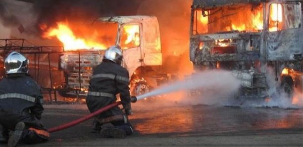 Kaolack : Trois morts et des blessés graves suite l’explosion deux camions citernes à Kahone Kaolack : Trois morts et des blessés graves suite l’explosion deux camions citernes à Kahone