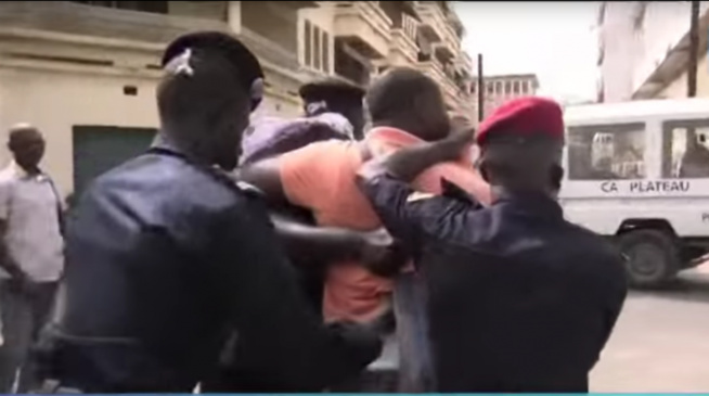 Dernière minute : Guy Marius Sagna encore arrêté par la police ! Dernière minute : Guy Marius Sagna encore arrêté par la police !