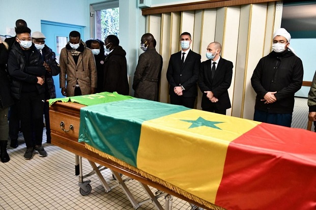 Inhumation de Pape Bouba Diop : Macky Sall sera à l’accueil de la dépouille ce vendredi Inhumation de Pape Bouba Diop : Macky Sall sera à l’accueil de la dépouille ce vendredi