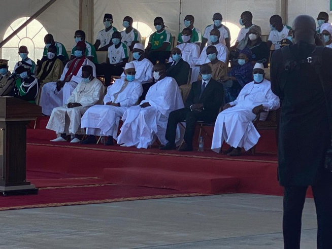 En image: Regardez La dépouille de l’ancien international Pape Bouba Diop sur le tarmac de l’AIBD