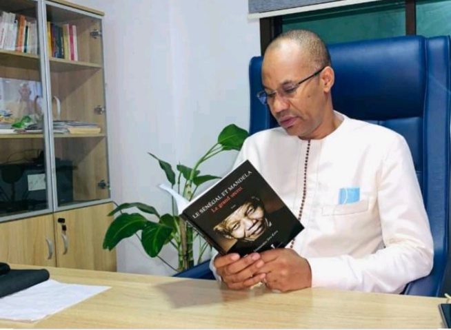 "Le Sénégal et Mandela: Le grand secret": Mamoudou Ibra Kane ressuscite Madiba "Le Sénégal et Mandela: Le grand secret": Mamoudou Ibra Kane ressuscite Madiba