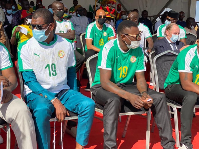 En direct chez Pape Bouba Diop du jamais vue au l’enterrement c’est vraiment triste