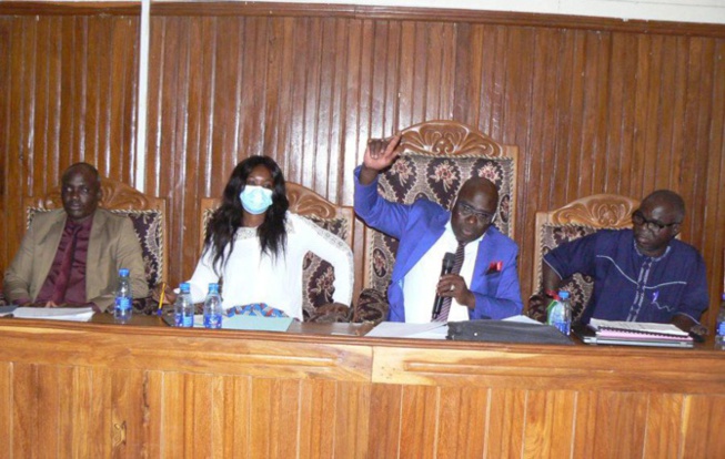 Tamba: Le conseil départemental vote son budget 2021 et l’oriente vers l’éducation, la santé et l'Action sociale Tamba: Le conseil départemental vote son budget 2021 et l’oriente vers l’éducation, la santé et l'Action sociale