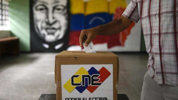 Législatives au Venezuela: une journée de vote qui s'annonce peu suivie Législatives au Venezuela: une journée de vote qui s'annonce peu suivie