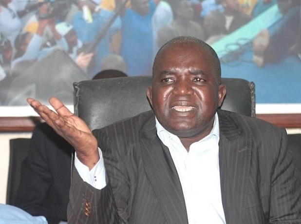 Oumar Sar à l’assemblée : « Quand je suis allé voir Macky, Karim m'a demandé de garder le secret… » Oumar Sar à l’assemblée : « Quand je suis allé voir Macky, Karim m'a demandé de garder le secret… »