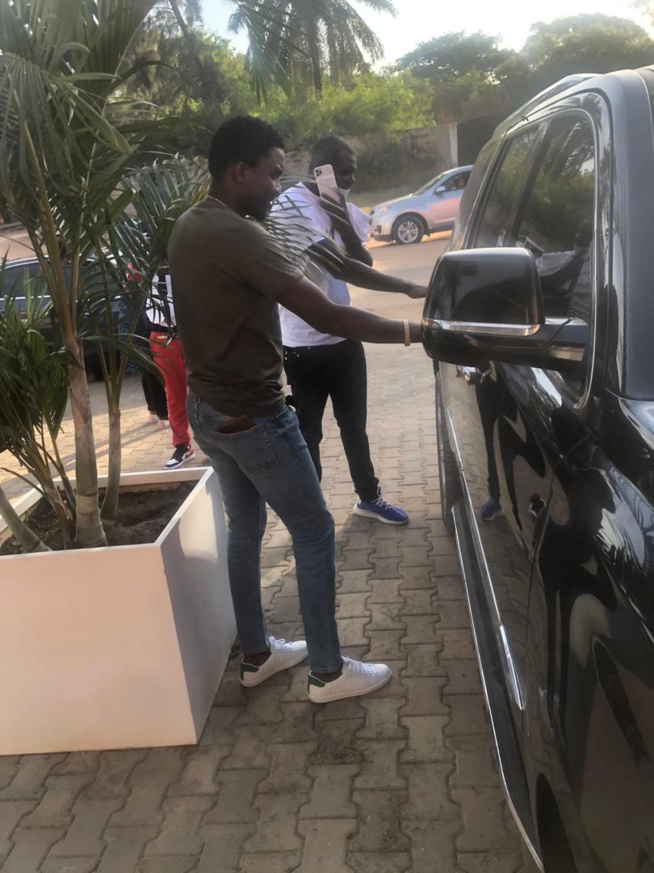 Du jamais vue,Apres village SOS des enfants et Sangalkam Waly seck explose Gambie par des Dons