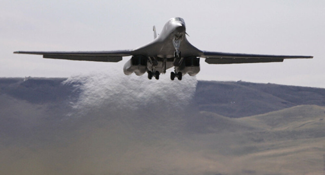 Nouveau vol de bombardiers américains au-dessus du Moyen-Orient - vidéo Nouveau vol de bombardiers américains au-dessus du Moyen-Orient - vidéo