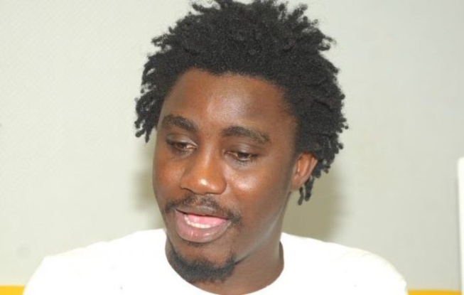 Incroyable regardez comment ils ont accueilli Wally Seck en Gambie chez les orphelins et Daara Incroyable regardez comment ils ont accueilli Wally Seck en Gambie chez les orphelins et Daara