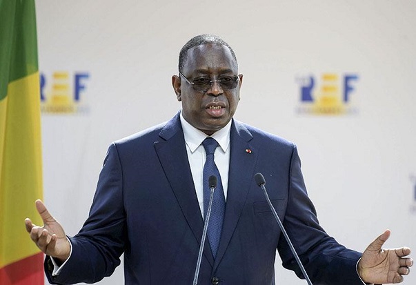 Revue de presse du lundi 14 décembre 2020 : Macky Sall à la loupe des quotidiens Revue de presse du lundi 14 décembre 2020 : Macky Sall à la loupe des quotidiens