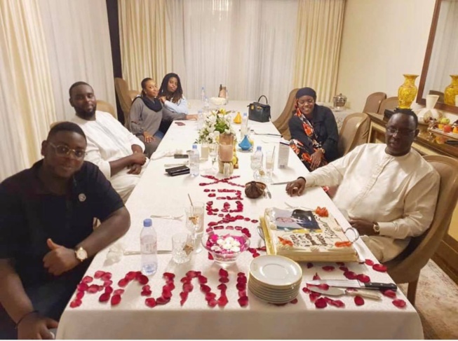 Photo : Première apparition publique de la femme de Amadou Sall, fils de Macky Sall Photo : Première apparition publique de la femme de Amadou Sall, fils de Macky Sall