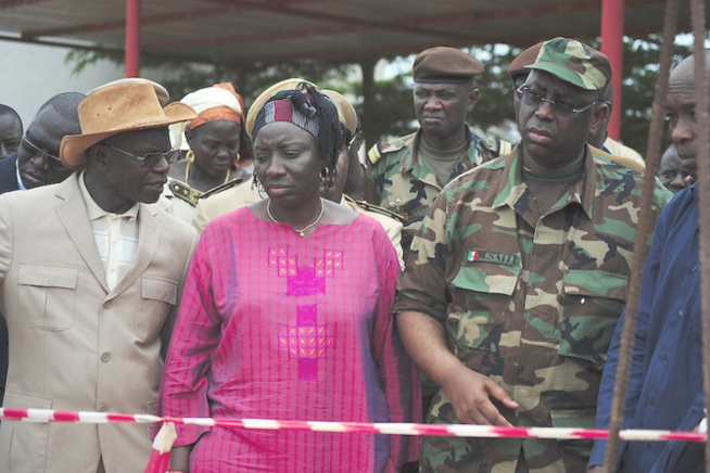 Limitation du 3ème mandat: Mimi Touré titille et invalide Macky Sall