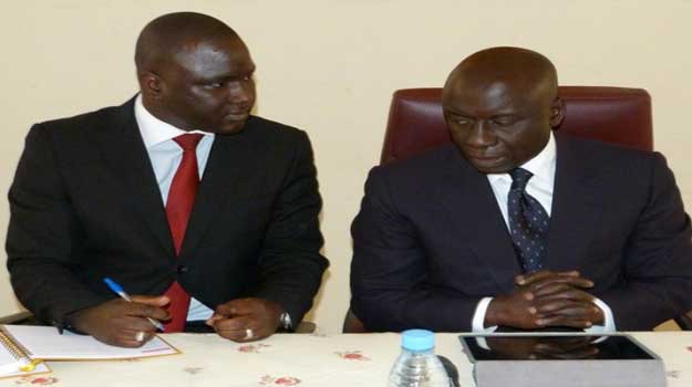 Exclusif : « Déthié FALL n’a pas quitté Rewmi. Il est… » Exclusif : « Déthié FALL n’a pas quitté Rewmi. Il est… »