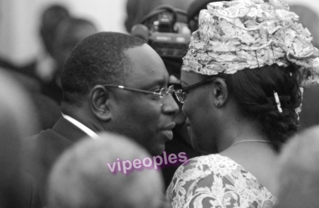 Un face à face réussi entre la Premiere Dame du Sénégal et son Mari Macky Sall Un face à face réussi entre la Premiere Dame du Sénégal et son Mari Macky Sall