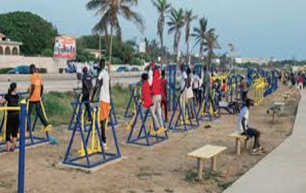 Déguerpissement au niveau de la corniche : Dénouement heureux entre Cheikh Seck et les artisans Déguerpissement au niveau de la corniche : Dénouement heureux entre Cheikh Seck et les artisans