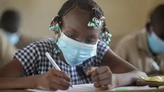 Côte d'Ivoire: polémique sur la réforme des frais scolaires annexes Côte d'Ivoire: polémique sur la réforme des frais scolaires annexes