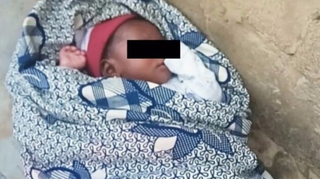 Diourbel : Un bébé jeté en pleine rue